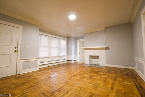 1-19 Poe Ave, Newark, NJ, 07106-1507 | Card Image