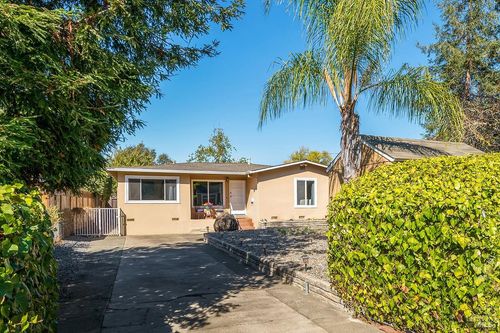 563 Fernando Drive, Novato, CA, 94945 | Card Image