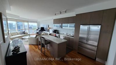 6116 - 388 Yonge St, Condo with 2 bedrooms, 2 bathrooms and 1 parking in Toronto ON | Image 1