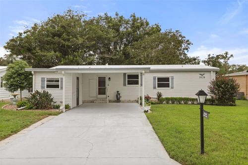 691-3928 N Citrus Cir, Zellwood, FL, 32798-9631 | Card Image