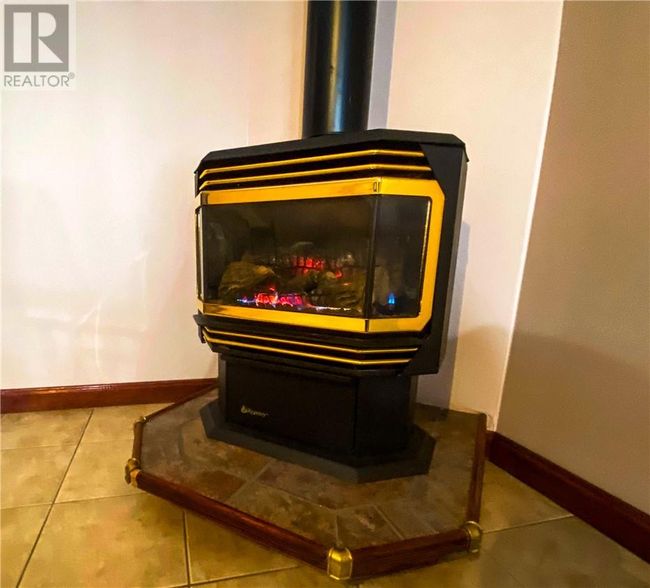 10 Vanhorn St, House other with 4 bedrooms, 2 bathrooms and null parking in Gore Bay ON | Image 29