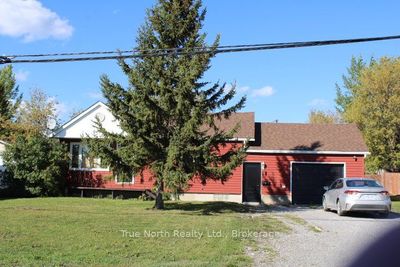 8 Hazel St, House other with 2 bedrooms, 1 bathrooms and 3 parking in Kapuskasing ON | Image 1