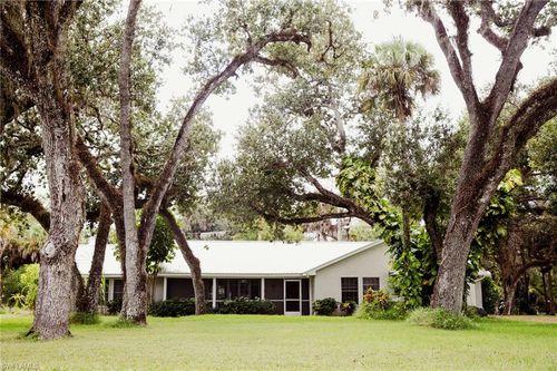 4055 County Rd 78, FORT DENAUD, FL, 33935-9681 | Card Image