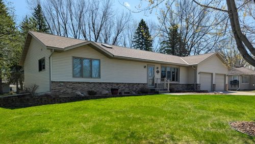 1636 N 4th St, Montevideo, MN, 56265-1002 | Card Image