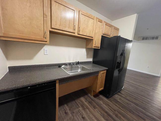 APT-105 - 10 Sentinel Ct, Condo with 2 bedrooms, 2 bathrooms and null parking in Manchester NH | Image 13