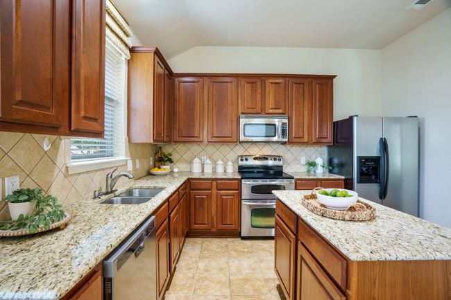 2813 Fordham Rd, Townhouse with 2 bedrooms, 2 bathrooms and null parking in Plano TX | Image 13