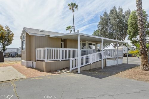 2750 W Acacia Ave, Hemet, CA, 92545 | Card Image