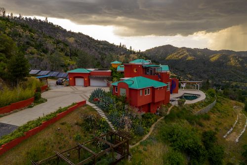 15000 Middletown Park Dr, Redding, CA, 96001 | Card Image