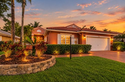 363 Sw 161st Ave, PEMBROKE PINES, FL, 33027-1080 | Card Image