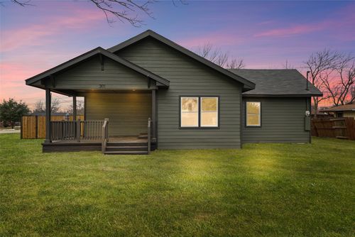 301 N Friou St, Alvarado, TX, 76009-3832 | Card Image