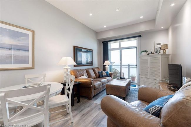 404 - 35 Southshore Cres, House attached with 2 bedrooms, 2 bathrooms and 2 parking in Stoney Creek ON | Image 6