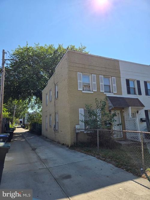 777 18th St Ne, WASHINGTON, DC, 20002-7228 | Card Image