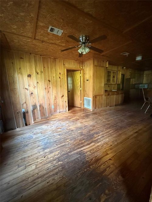 913 Sherry Rd, Broken Bow, OK, 74728-6829 | Card Image