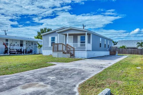 1386 Ibis Dr, ENGLEWOOD, FL, 34224-4614 | Card Image