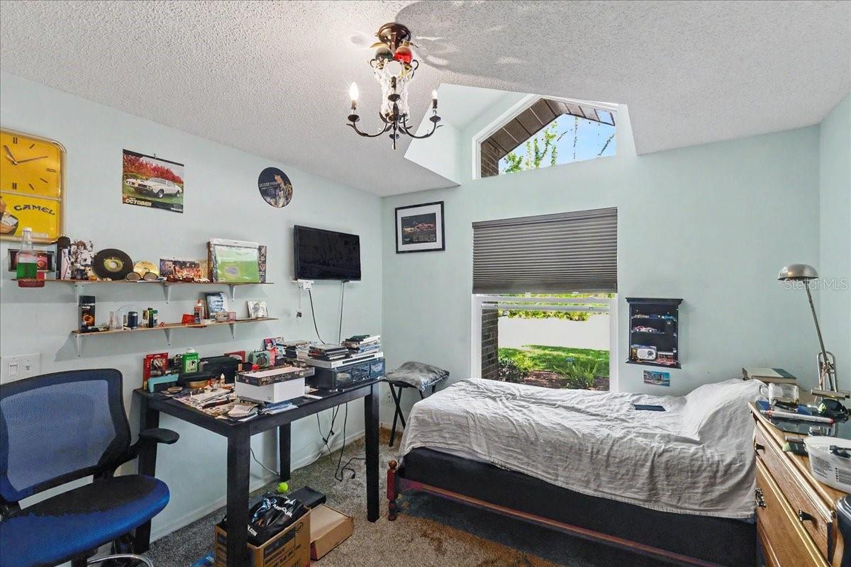 Residential in ORMOND BEACH