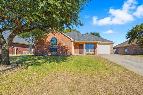 617 Oliver Ln, Waxahachie, TX, 75165-4484 | Card Image
