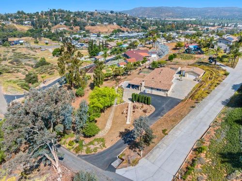 12220 Valhalla Dr, Lakeside, CA, 92040-4933 | Card Image
