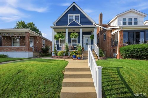6420 Arsenal Street, St Louis, MO, 63139 | Card Image