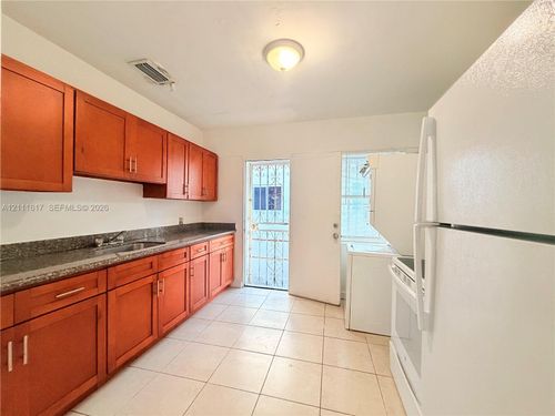 2-2410 Nw 34th St, Miami, FL, 33142-5310 | Card Image