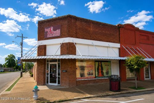 100 Main Avenue, Magee, MS, 39111 | Card Image