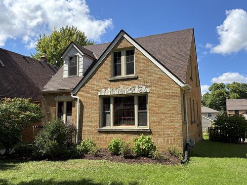 2657 N 67th Street, Wauwatosa, WI, 53213 | Card Image