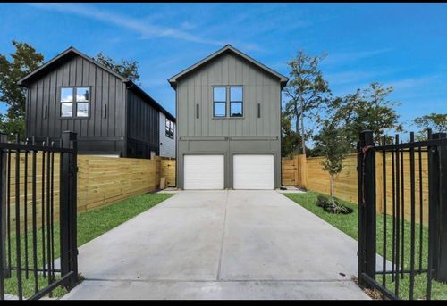 a-7911 Lynette St, Houston, TX, 77028-1427 | Card Image