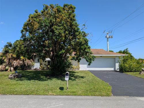 6606 Nw 95th Ave, Tamarac, FL, 33321-3532 | Card Image