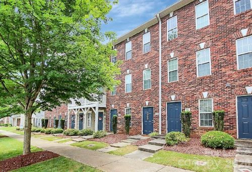 104-106 Locomotive Ln, Mooresville, NC, 28115-8523 | Card Image