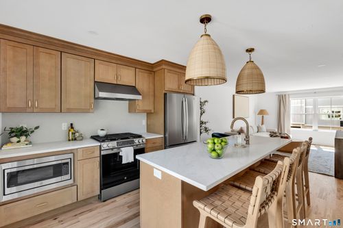 g1-843 North St, Milford, CT, 06461-2018 | Card Image