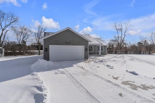 28410 Maitrott Street, Southfield, MI, 48034 | Card Image