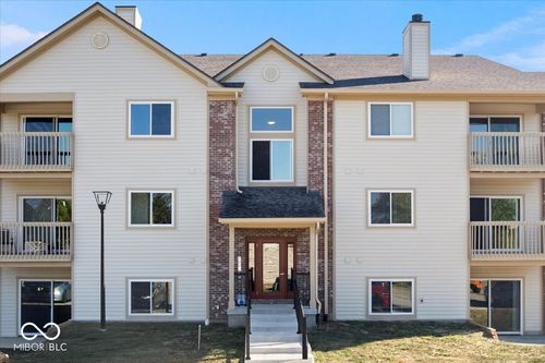 unit-1-12515 Timber Creek Dr, Carmel, IN, 46032-7526 | Card Image