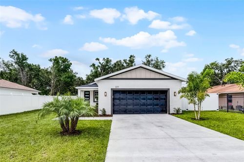 2211 Simmons Ave, LEESBURG, FL, 34748-3748 | Card Image