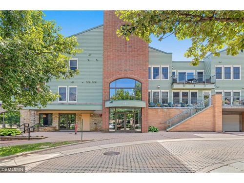 305-610 Main Street, Stillwater, MN, 55082 | Card Image