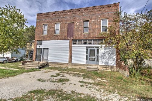 144 E Lewis St, Niantic, IL, 62551-4063 | Card Image