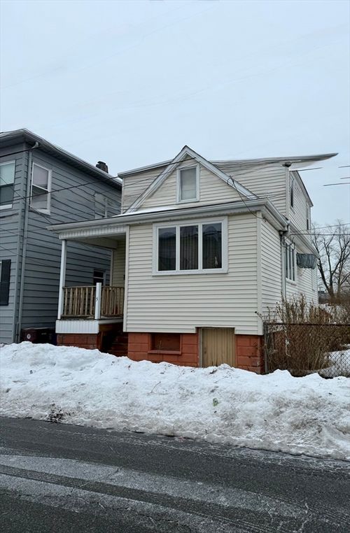 5 Bates St, Revere, MA, 02151-4511 | Card Image