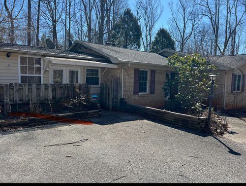 181 Oakdale Dr, Boones Mill, VA, 24065-4841 | Card Image