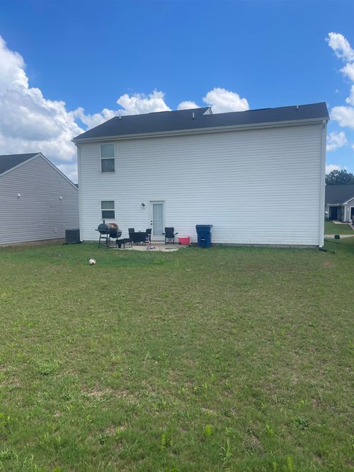 2025 Evanston Dr, Wellford, SC, 29385-9612 | Card Image