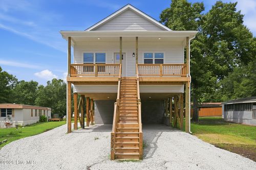 751 Driftwood Dr, Hampstead, NC, 28443-2836 | Card Image