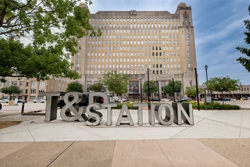 212-201 W Lancaster Ave, Fort Worth, TX, 76102-6666 | Card Image