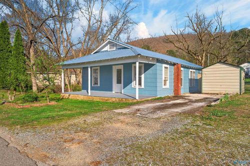 809 Sanders Ave Ne, Fort Payne, AL, 35967-2709 | Card Image
