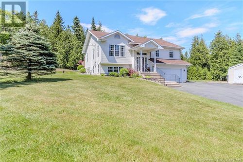 107 Elliot Rd, Quispamsis, NB, E2G2B7 | Card Image