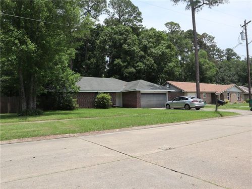1604 Saint Christopher St, Slidell, LA, 70460-2345 | Card Image