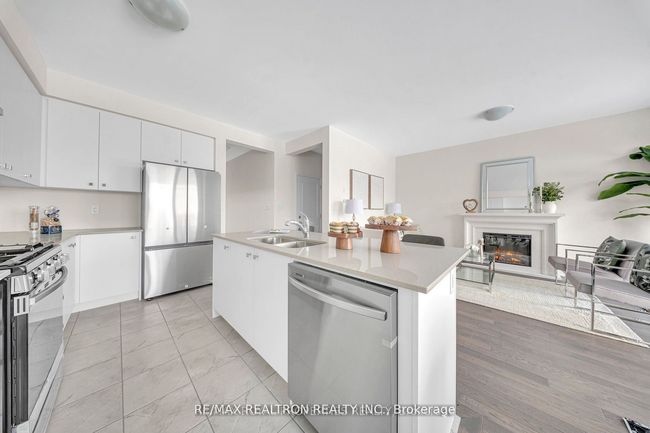 1053 Zircon Manor, House other with 4 bedrooms, 3 bathrooms and 1 parking in Pickering ON | Image 12
