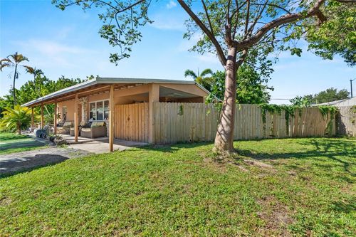 2481 Ne 15th Ave, Pompano Beach, FL, 33064-6936 | Card Image