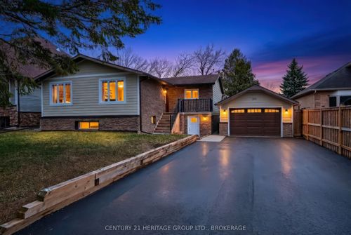 981 Woodbine Road, Kingston, ON, K7P2X5 | Card Image