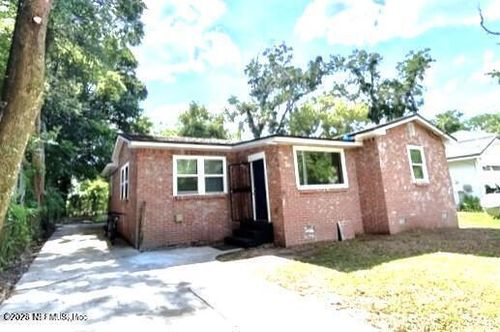 8764 3rd Ave, JACKSONVILLE, FL, 32208-2642 | Card Image