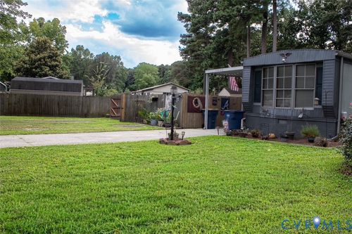 17008 Swift Bluff Ct, South Chesterfield, VA, 23834-5367 | Card Image