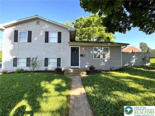 28 Harrison St, Emmaus, PA, 18049-2937 | Card Image