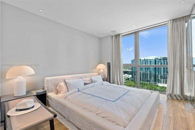 2007 - 101 20 Th St, Condo with 2 bedrooms, 2 bathrooms and null parking in Miami Beach FL | Image 11