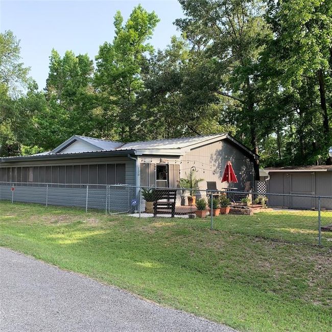 120 Peach Tree, House other with 3 bedrooms, 2 bathrooms and 1 parking in Livingston TX | Image 45